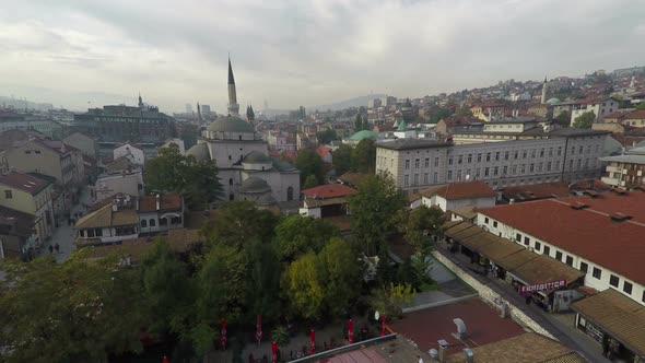 Aerial of a mosque and its surroundings alt