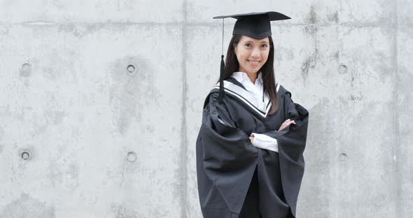 Woman get graduation