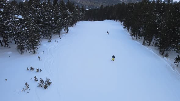 People are skiing in Kars