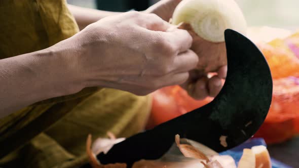 Peeling and preparing onions using traditional vegetable cutter