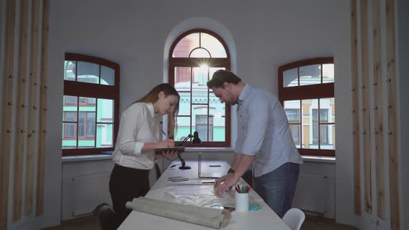 Designers Work in Agency.  Video Prores