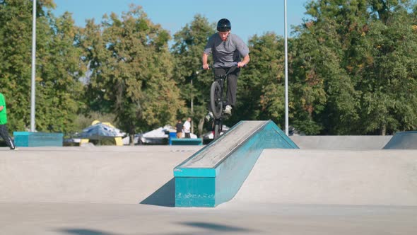 Epic Jump Bmx