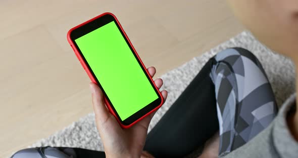 Woman Hold with Cellphone with Green Screen