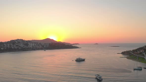 Sunset Yachts In The Bay