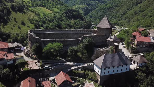 Vranduk Castle a small medieval castle of Bosnian kings V2