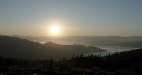 Sunrise in the Mountains, Time Laps.