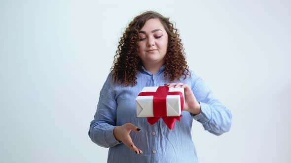 Bad Present Spoiled Holiday Obese Woman Gift Box