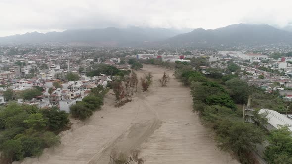 River Drained by Drought in Mexico alt