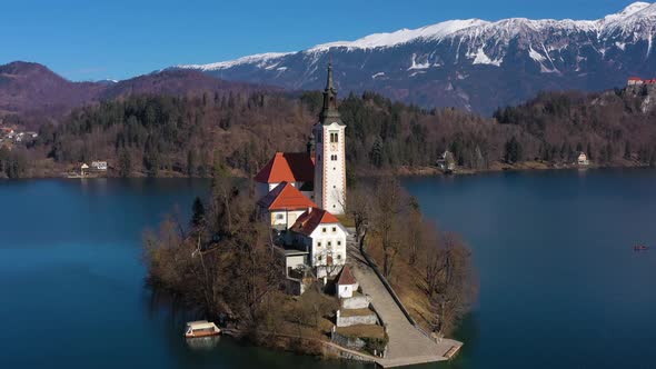 Bled Lake and Marijinega Vnebovzetja Church