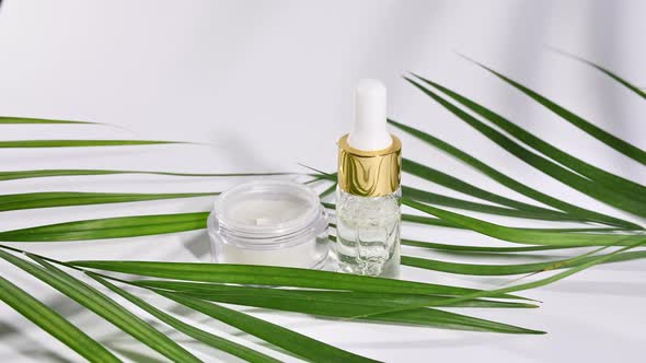 Dropper Glass Bottle with Natural Cosmetic Essential Oil