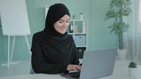 Smiling Happy Islam Businesswoman in Black Hijab Freelancer Islamic Arabian Girl Student Worker