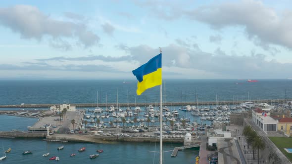 Ukraine flag in Clube Naval de Cascais boat mast. Portugal