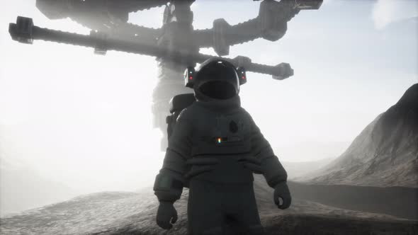Astronaut Walking on an Mars Planet alt