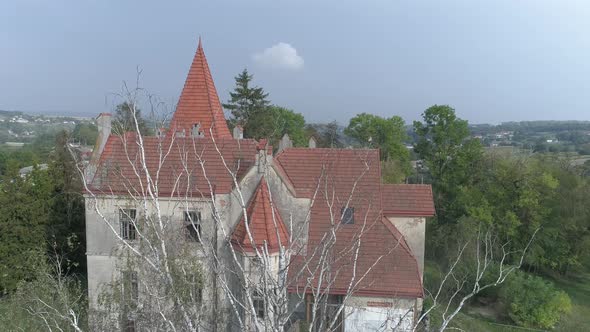 Aerial view of Timelman's Manor