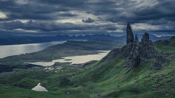 Dramatic cloud over Old man storr mountain in Scotland, 4k, timelapse