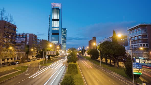 Evening to night timelapse on a boulevard alt