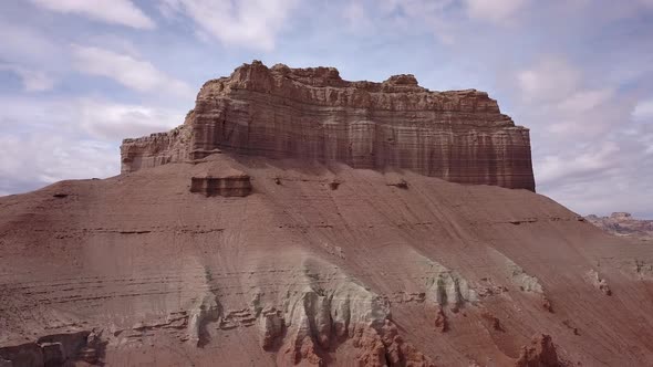 Panning aerial view of Wild Horse Butte