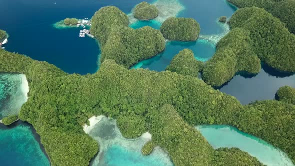 Sugba Lagoon in the Philippines