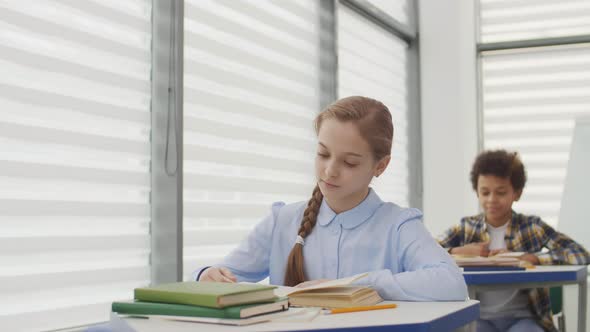 Pupils at the Lesson