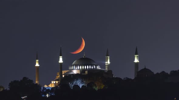 moonset timelapse of Hagia Sophia Church in Istanbul, Turkey