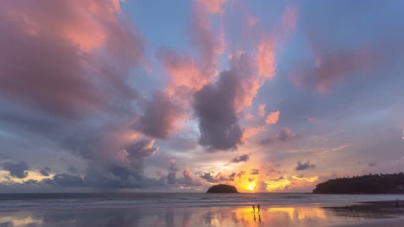 Time Lapse Amazing Golden Sky In Sunset Above Pu Island Phuket