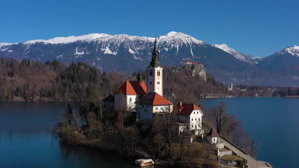 Bled Lake and Marijinega Vnebovzetja Church