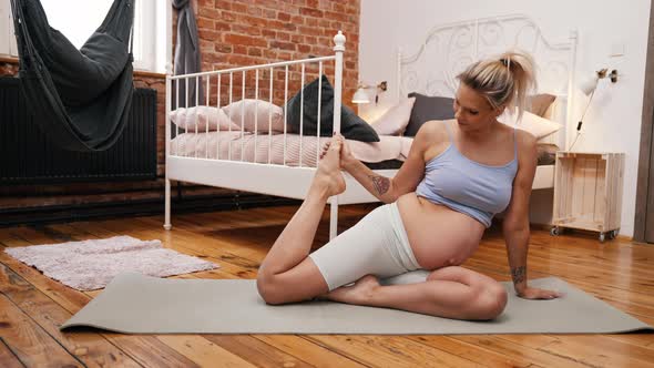 Breathing and Stretching Exercises for Pregnant Women