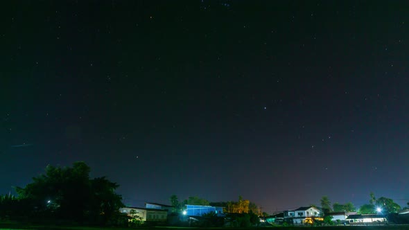 4k Time lapse, Night sky and cloud in full moon alt