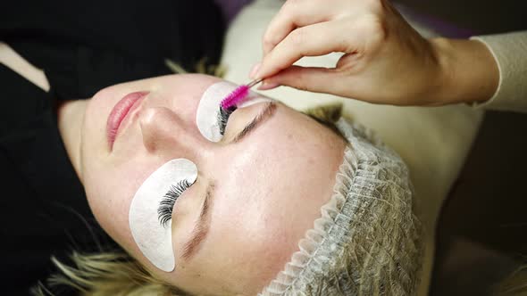 Eyelash Extension Procedure in Beauty Salon