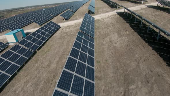 Smooth and Maneuverable Flight Over a Field of Solar Panels