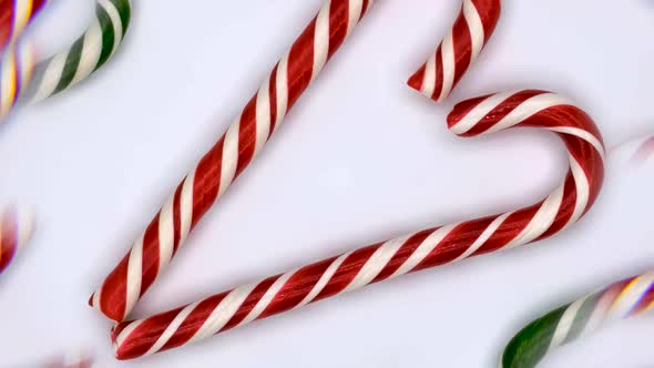 Vertical orientation video: Christmas candy cane caramels