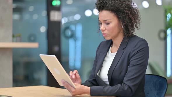 African Businesswoman Disappointed By Loss on Tablet Failure