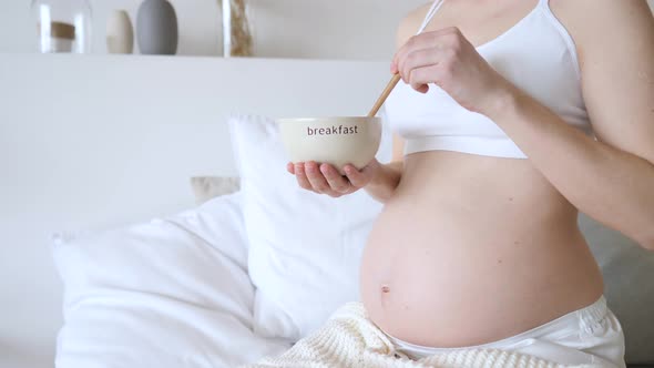 Diet During Pregnancy: Healthy Eating While Pregnant.