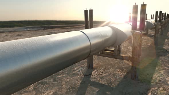 Gas Oil Pipeline with Natural Gas or Refinery Oil alt