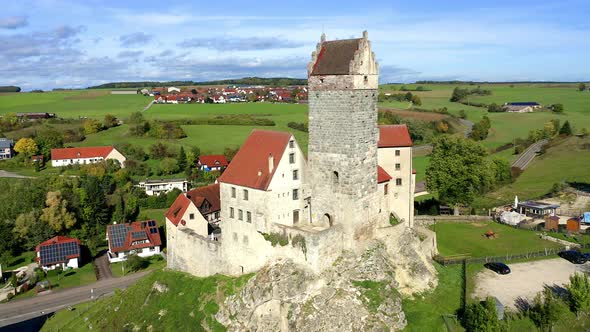 Drone flight along Katzenstein Castle