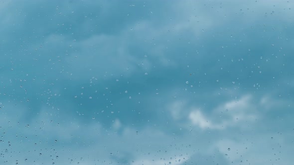 Cloudscape timelapse on a rainy day alt