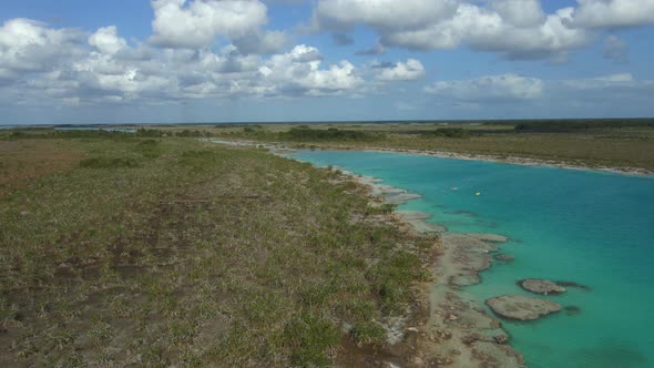 Los Rapidos Lagoon in Bacalar Mexico