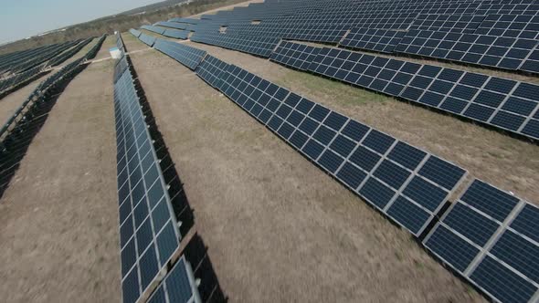 Fast and Maneuverable Flight Over a Field of Solar Panels