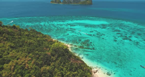 Tropical Island Lagoon Turquoise Ocean Water