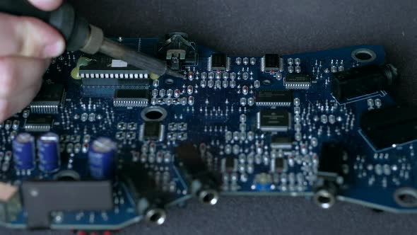 Repair of electronic devices, tin soldering parts