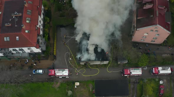 Strong Fire in a Residential Building