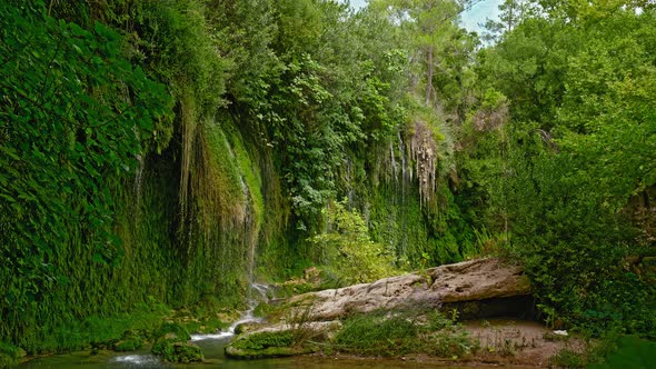 Waterfall (4K)