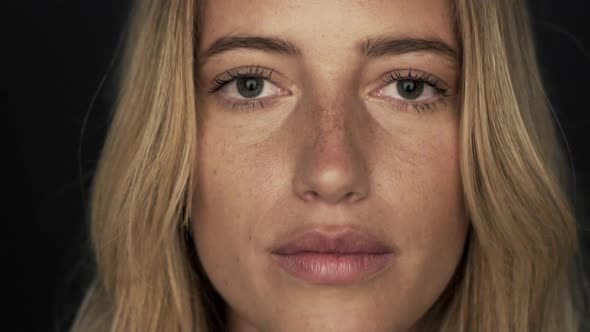 Young woman, close-up portrait