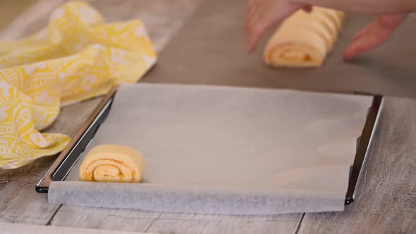 Making Yeast Sweet Buns with Apricot Jam