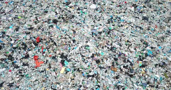 Environmental Disaster in the United States Plastic Waste Has Nowhere to Go