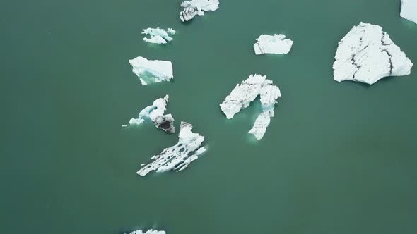 floating icebergs from above in iceland