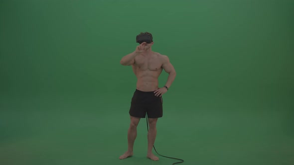 Green Screen Bodybuilder In VR Stock Footage 