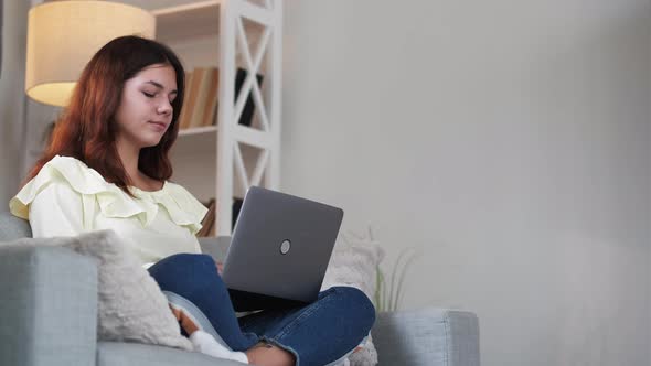 Internet Leisure Freelance Lifestyle Woman Laptop