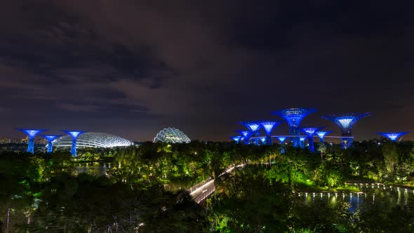 Timelapse of Gardens by the Bay in Singapore