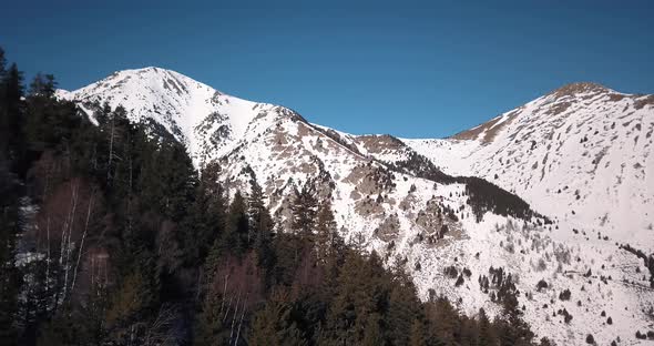 Smooth parallax in the south of France, prepyrenees. This zone is known for the beauty of his landsc